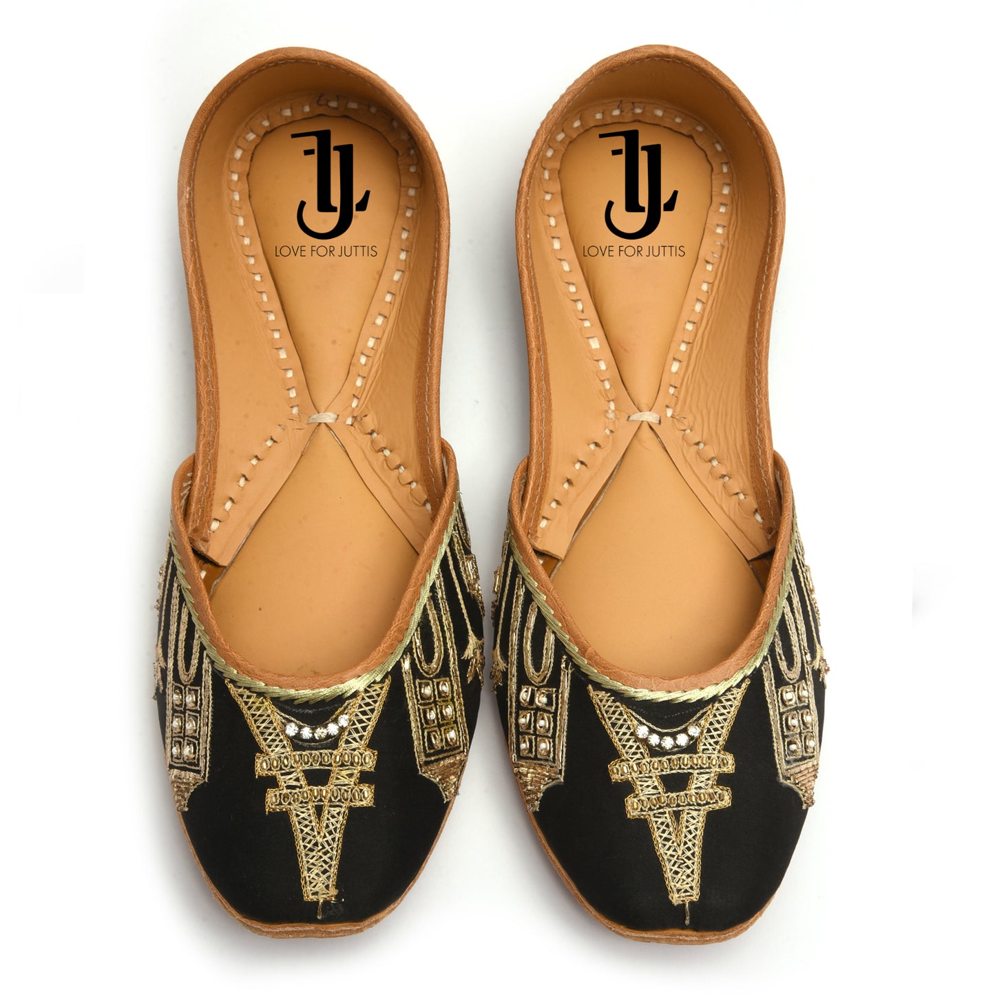 PARIS JUTTIS