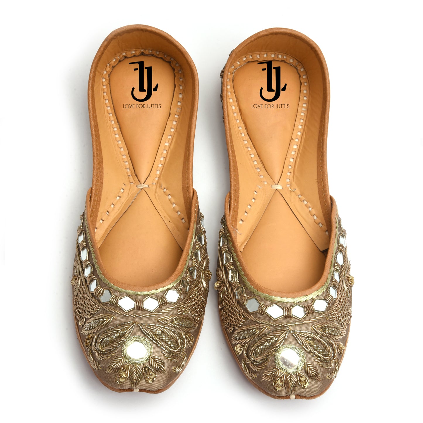 SILVER TIARA JUTTIS