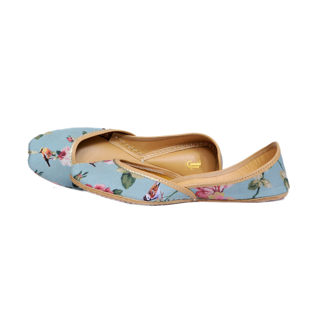 MELODY JUTTIS